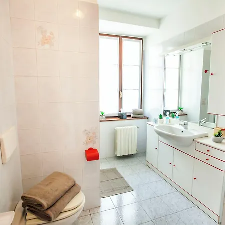 Piazzaroma23 דירה *