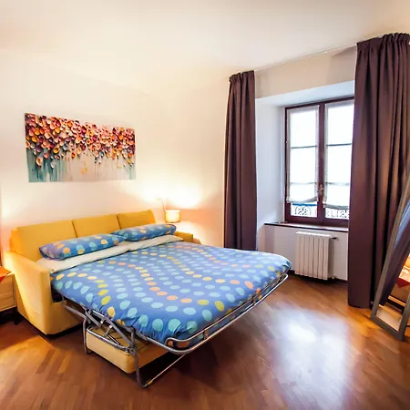 Piazzaroma23 דירה *